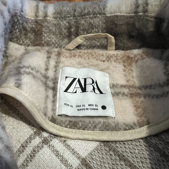 Zara Women’s Shacket - Picture 2 of 4